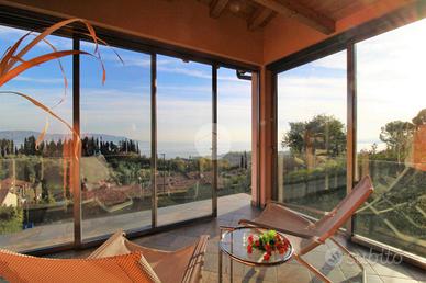 VILLA SINGOLA A TOSCOLANO-MADERNO