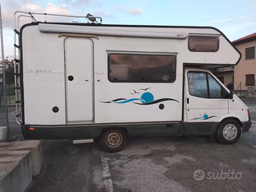 CAMPER RIMOR KATAMARANO