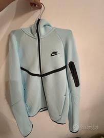 Nike tech azzurra