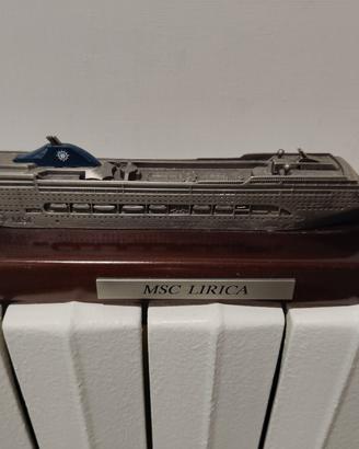 MSC LIRICA 