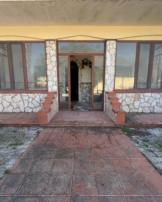 Rif. 430 fronte villaggio coppola - villa singola