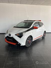 Toyota Aygo 1.0 VVT-i x-wave orange