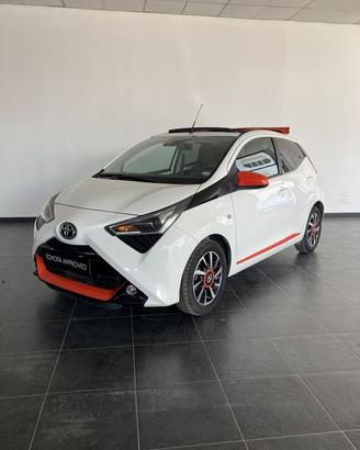 Toyota Aygo 1.0 VVT-i x-wave orange
