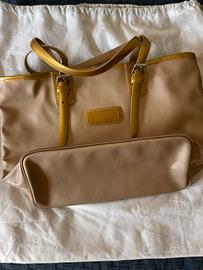 Borsa Lonchamp Cavalcade Tote mai indossata