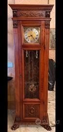 Orologio a pendolo a colonna