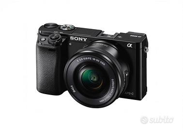 A6000 Nero + Sony E 16-50 mm + Sony E35 mm