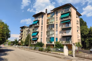 Appartamento di 134 m² con 4 locali e box auto a V