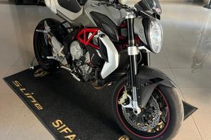 MV Agusta Brutale 800 (2013) – Solo 14.000 km – Co