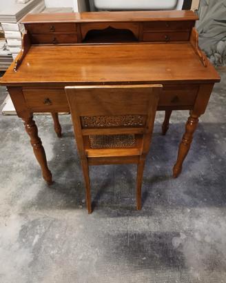 scrivania - scrittoio