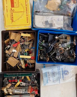 Materiale elettronico vintage sfuso