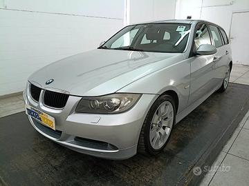 BMW 320 d Touring Attiva 177cv