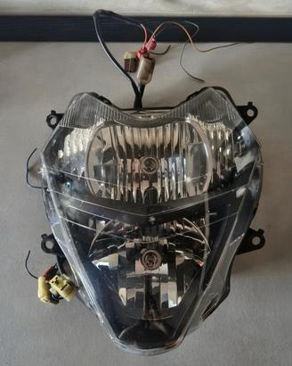 Faro Honda silver wing 600 