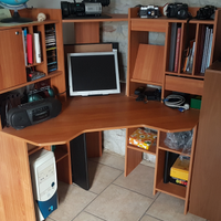 Scrivania per workstation