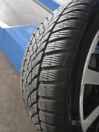 Cerchi Fondmetal 17" con gomme invernali Goodyear