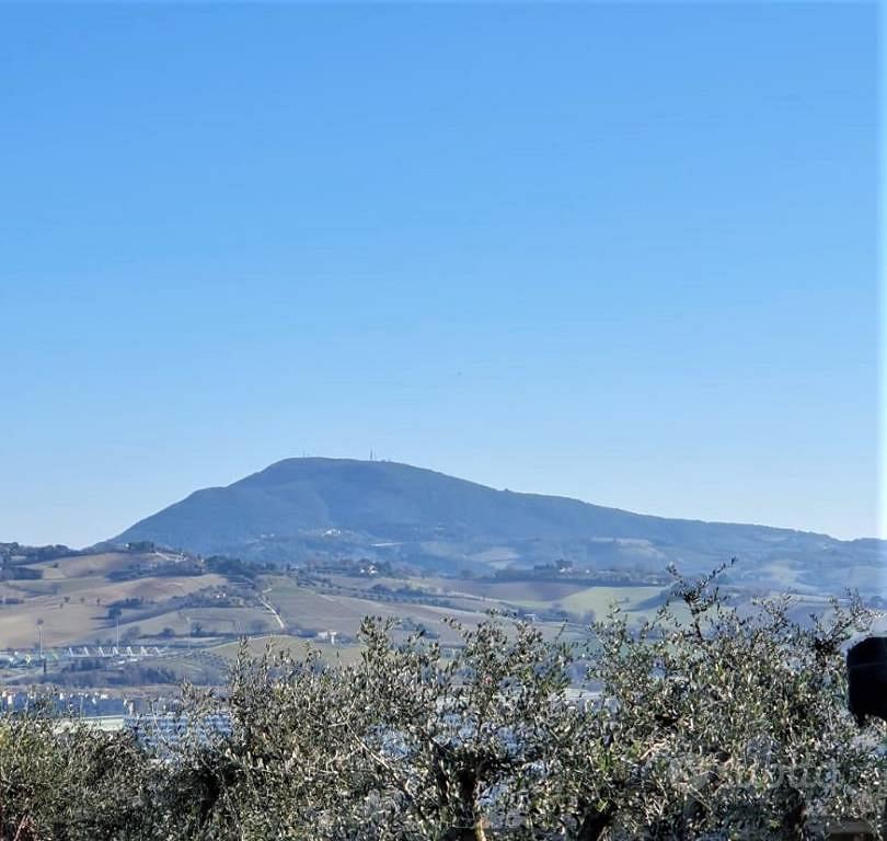 Terreno di 1500 m² a Ancona - Vista 2