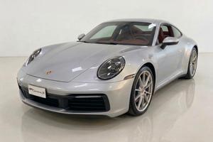 Porsche 992 Carrera 4