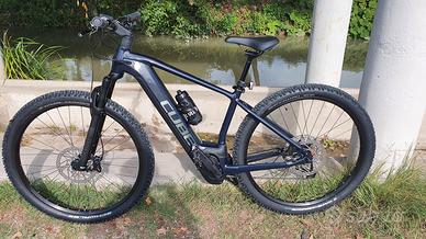 Cube Reaction Hybrid Race taglia M