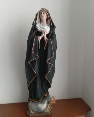 Statua in cartapesta