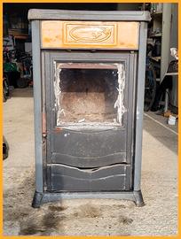 Stufa ghisa Rossella alimentazione legna