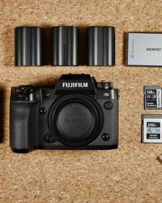 Fujifilm X-H2S + accessori vari