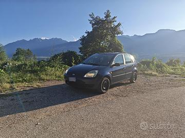 Ford fiesta 1.4 tdci 2002