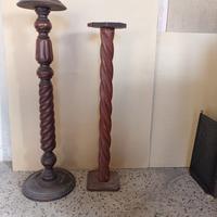 2  colonne porta vaso o porta oggetti in legno.