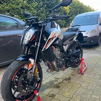 Ktm duke 790 l