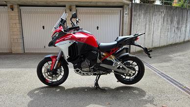Ducati Multistrada V4S travel&radar