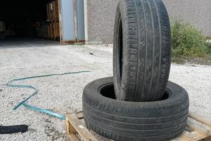 2 Gomme Bridgestone 215/55 R17 Estive DOT 2018