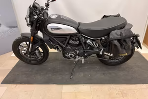 Ducati Scrambler 800 Icon Dark (2022)
