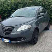 Lancia Ypsilon 0.9 TwinAir 85 CV 5 porte Metano Ec