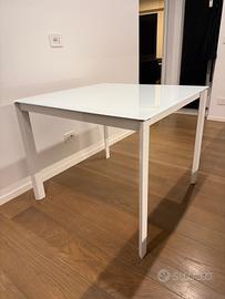 Tavolo di design Ozzio 90x90 allungabile a 90x140