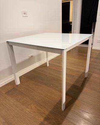 Tavolo di design Ozzio 90x90 allungabile a 90x140