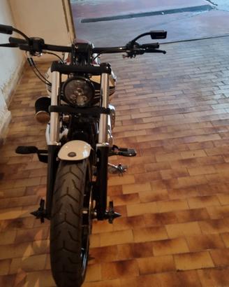 Harley-Davidson Softail Breakout - 2014
