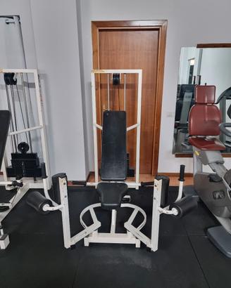 macchinari per interno, esterno coscia, glutei 