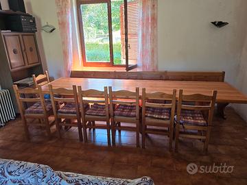 Tavolo da taverna 3.30 mt  + 7 sedie + 3 cassapanc