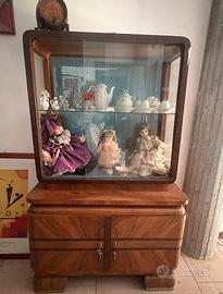 Antica vetrinetta in legno e vetro