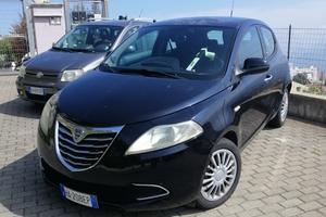 lancia ypsilon 1.3 multijet 95 cv 