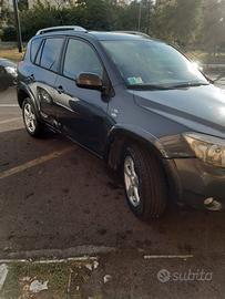 RAV4  2.2 D-4D  177 CV LUXURY 