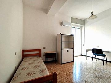 Viale Italia - Ampia stanza Singola arredata