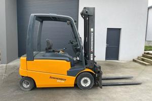 Muletto elettrico Jungheinrich EFG430