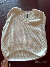 Maglione smanicato color panna