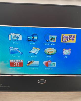 Digital photo frame