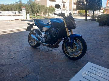 moto honda hornet
