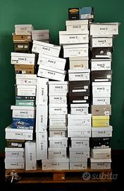 Stock di scarpe da uomo, doonna e bambini