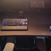 SCRIVANIA REGOLABILE ELETTRICAMENTE CON TAPPETINO 