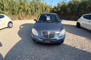 Lancia Ypsilon 1.3 MJT 75 CV Platino