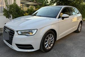 Audi A3 Diesel 1.6 Sportback Bianca