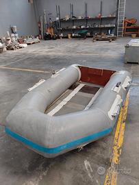 GOMMONE 250 CM CON MOTORE 2,5 CV