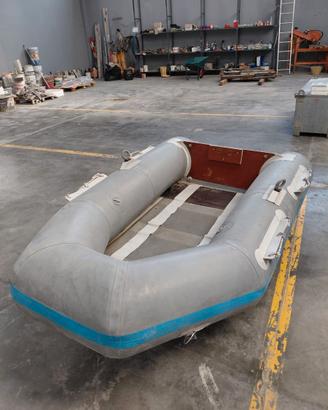 GOMMONE 250 CM CON MOTORE 2,5 CV